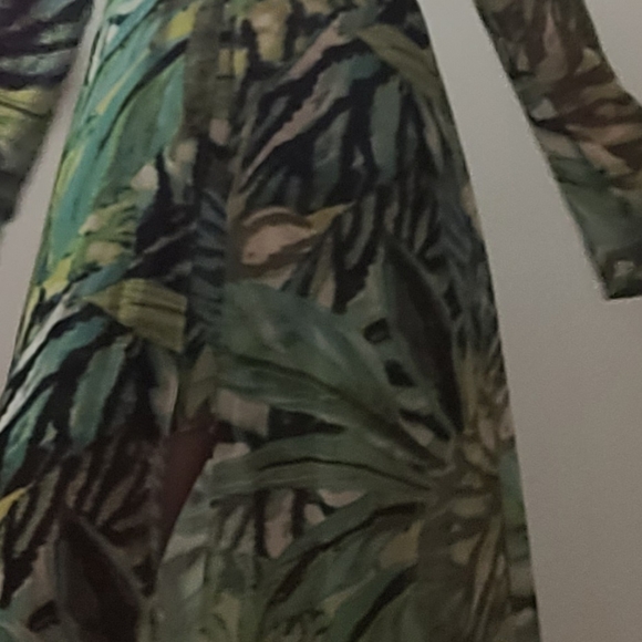 Feel Like J-Lo at the Oscars - Picture 4 of 5